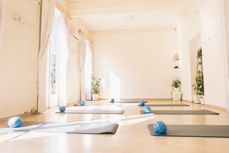 The bright mat studio at SimplyBe in central Barcelona